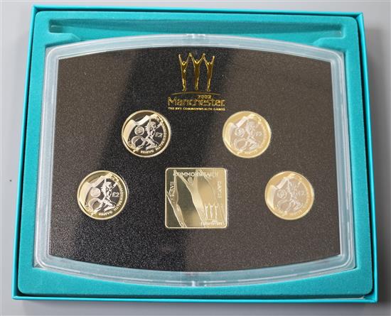 A collection of 1980s-2000s Royal Mint UK brilliant uncirculated coins, including years sets 1983, 1994, 1995, 1997, 2004-7, etc